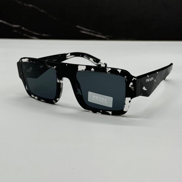 NEW PR A05S 15O70B PRADA BLACK GREY SQUARE SPR A05 15O70B UNISEX SUNGLASSES - Picture 2 of 10